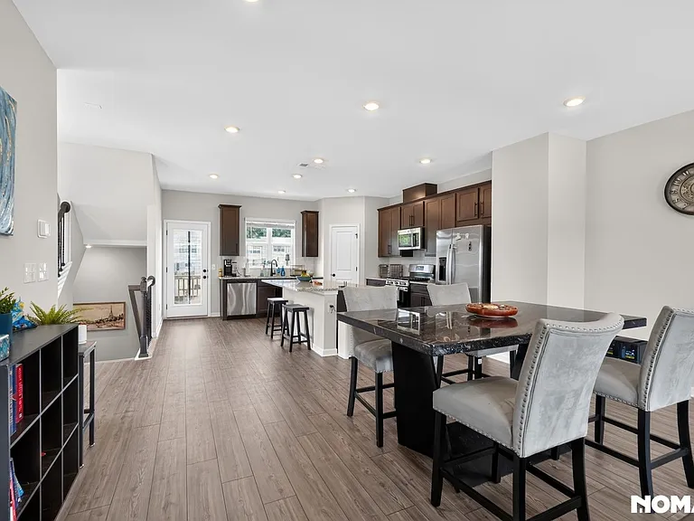 212 Wilder Ridge Way — Photo 2