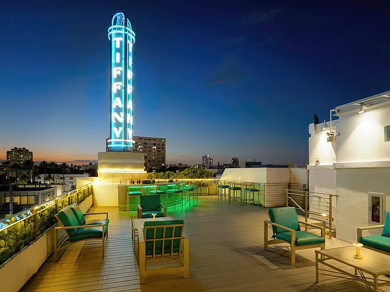 825 Jimmy Buffett Memorial Hwy #3-ID1291328P — Photo 47