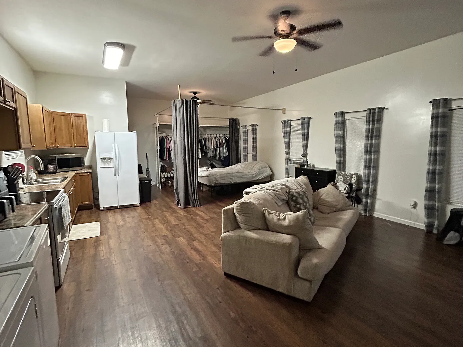 Studio, 650 sqft, $900 — Photo 4