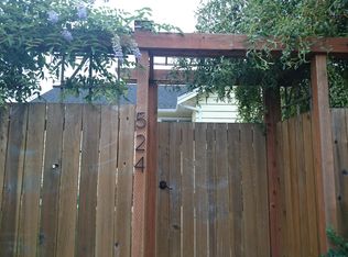 524 N 79th St, Seattle, WA 98103