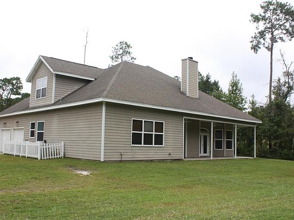 3rd image of 383 Cassia St