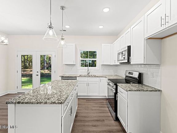4th image of 107 Plum Court