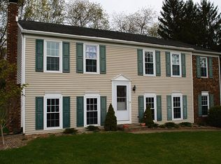 808 Kent Dr, Mechanicsburg, PA 17050