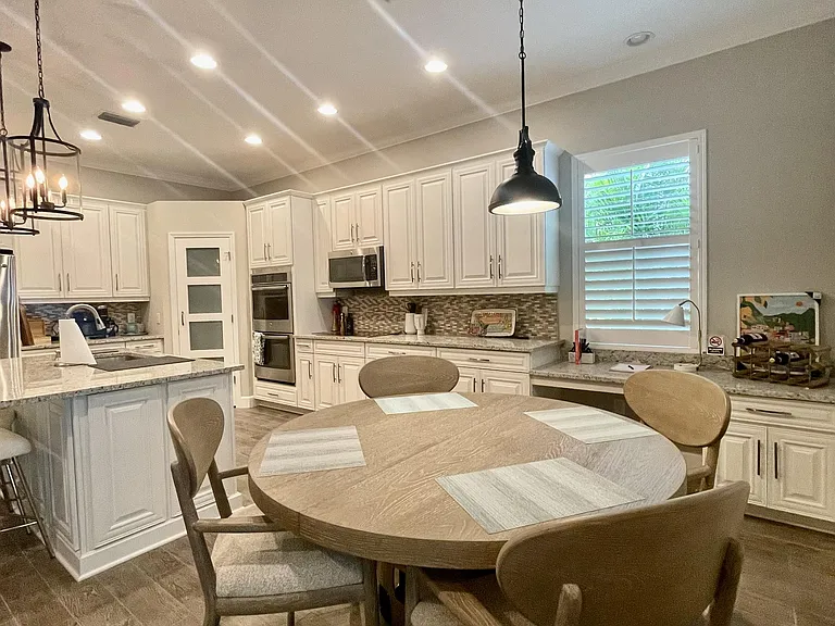 9251 Isla Bella Cir — Photo 13