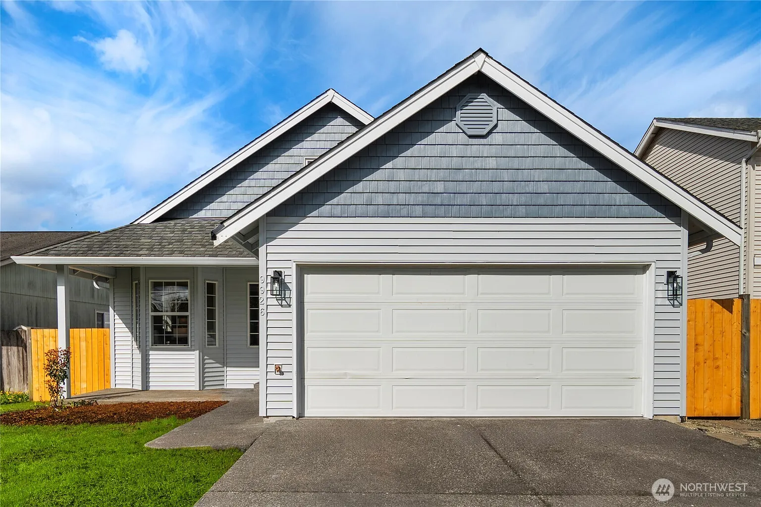 9926 16th Avenue E photo 1