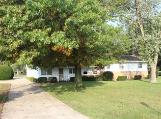 5586 S Roosevelt Rd, Stevensville, MI 49127