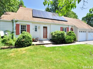 1210 Trout Brook Dr, West Hartford, CT 06119