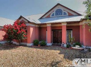 923 Lake Island Dr, Canyon Lake, TX 78133