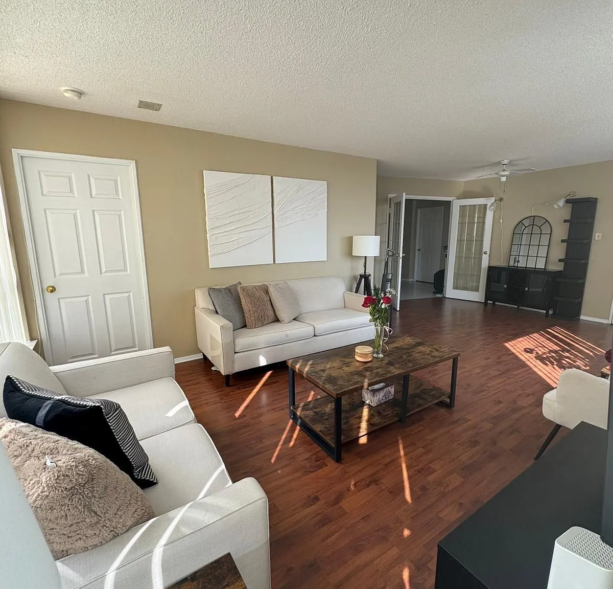 2 bed, $2,400 — Photo 4