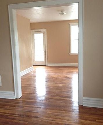 5th image of 4763-4765 Goethe Ave