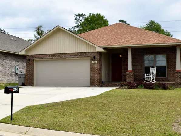 910 John Deere Ln, Pensacola, FL 32533