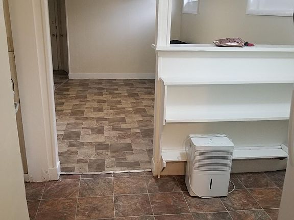 4th image of 51 Richmond Ave #20