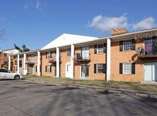 410 Eric Ct, Louisville, KY 40219