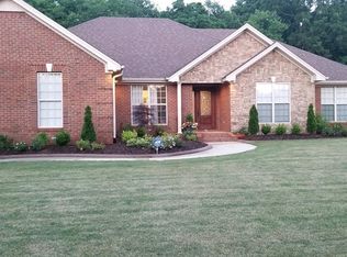 233 Melissa Dr, Muscle Shoals, AL 35661