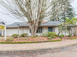 10570 SW Century Oak Dr, Tigard, OR 97224
