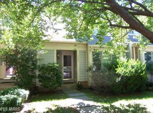12523 N Lake Ct, Fairfax, VA 22033