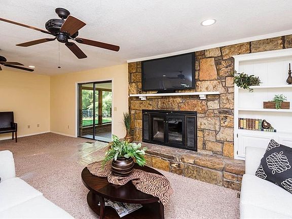 5th image of 311 Hardy Dr