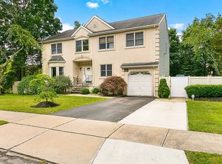 1172 County Line Rd E, Lakewood, NJ 08701