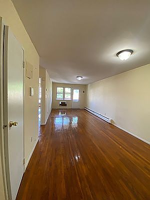 4th image of 85-82 Eliot Ave #4