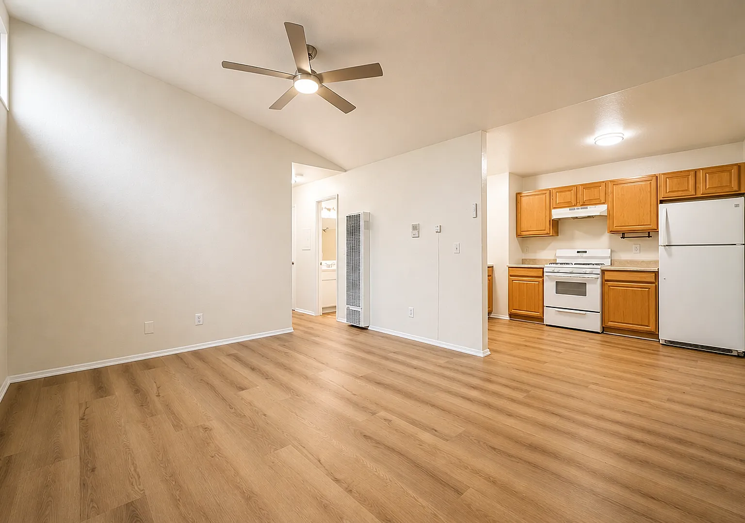 25-45 W. Tenth street — Photo 2