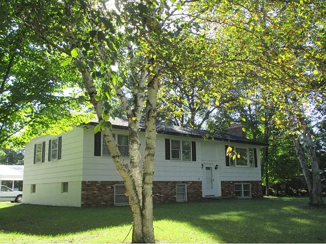 1st image of 22149 Vermillion St NE