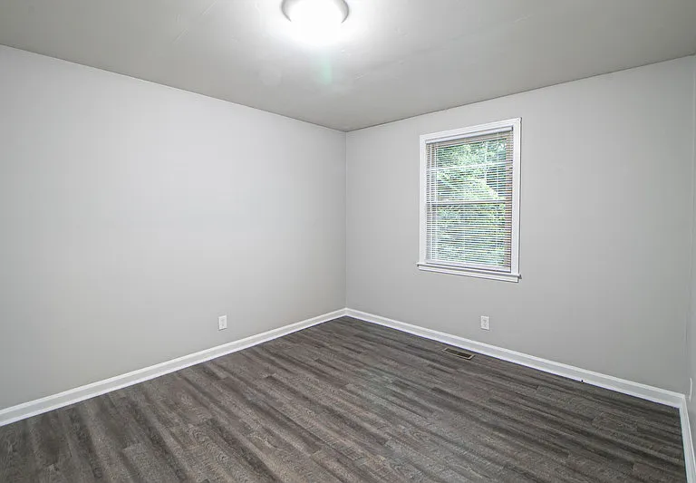 1436D McCan Dr — Photo 9