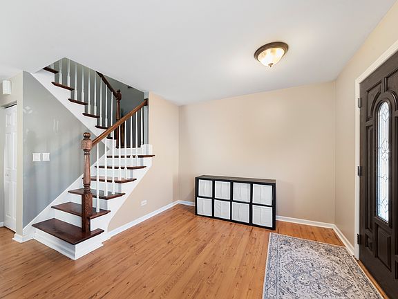 2nd image of 1148 Greensfield Dr