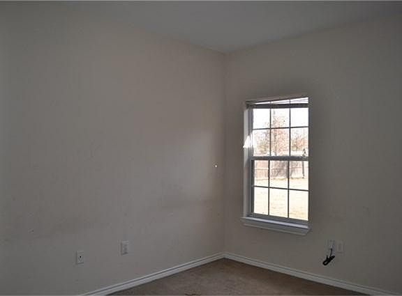 4th image of 123 Joshua Ln