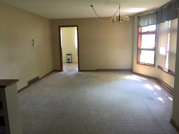 5th image of 1019 Prospect Ave