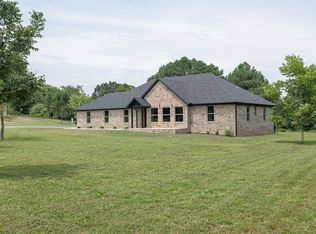 216 Oneal Ln, Elkins, AR 72727