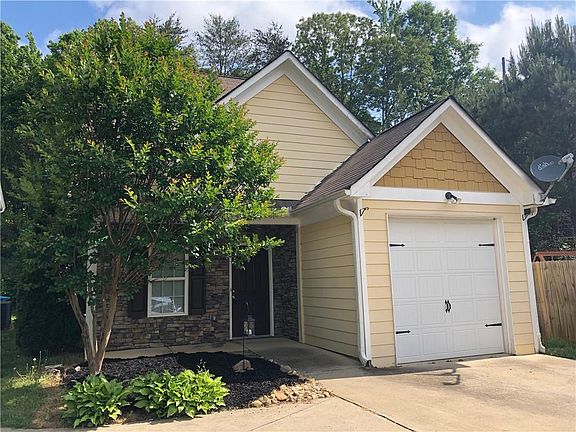 2nd image of 75 Hood Park Dr