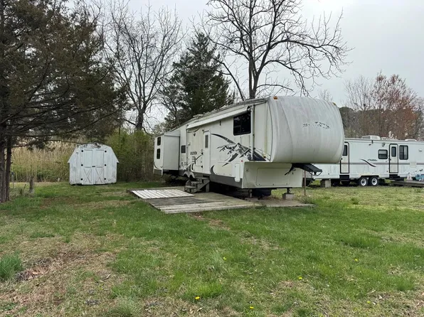 322 Neptune Ct, Horntown, VA 23395