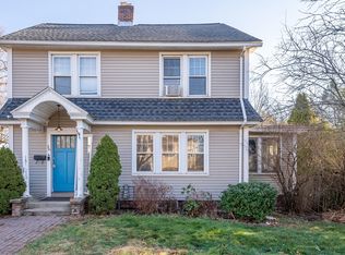 16 Pine St, West Springfield, MA 01089