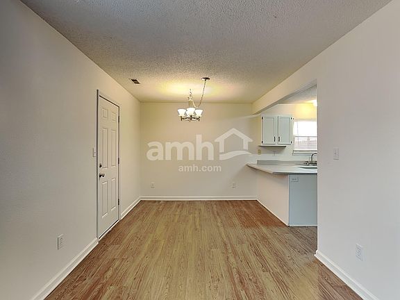 4th image of 1676 Sweetwater Ln