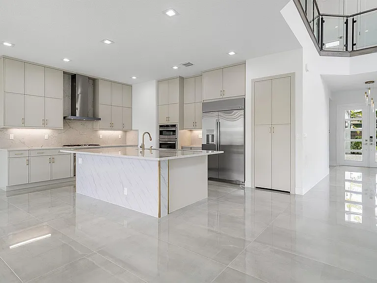 8561 Crystal Downs Ave — Photo 11