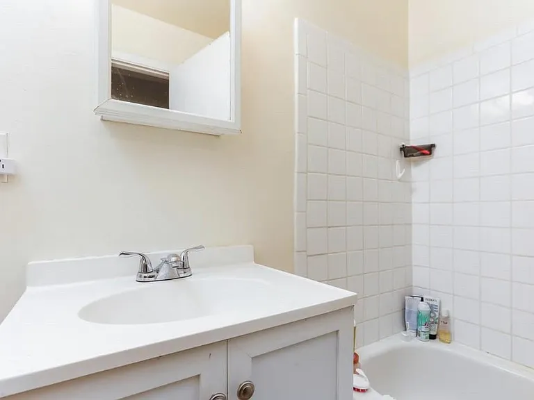 1530 E Baltimore St #1 — Photo 9