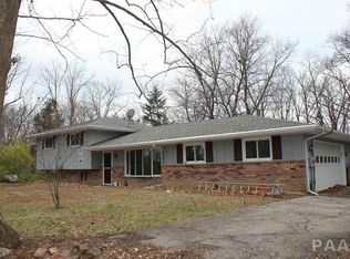 18725 N Old Galena Rd, Chillicothe, IL 61523