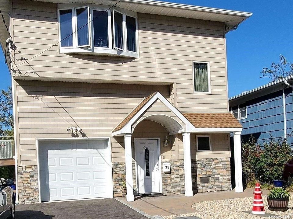 1st image of 21 1st Avenue