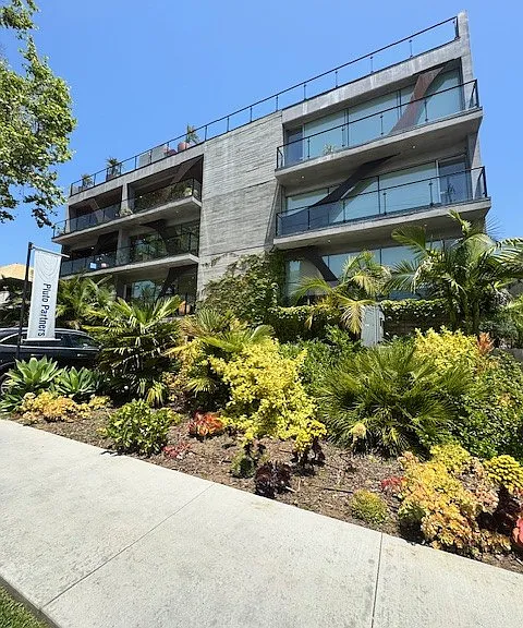 1946 Overland Ave #404 — Photo 4