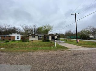 919 Oak West Dr, Houston, TX 77073