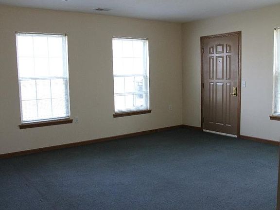 5th image of 217 Harbors Lake Dr