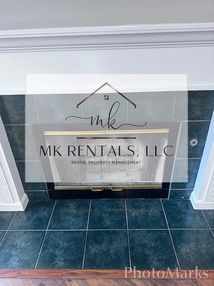 3 bed, 1358 sqft, $1,600 — Photo 4
