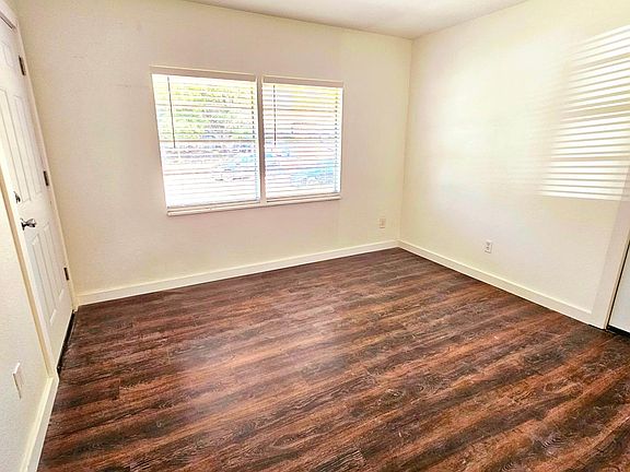5th image of 1110 Wycliff Dr #2
