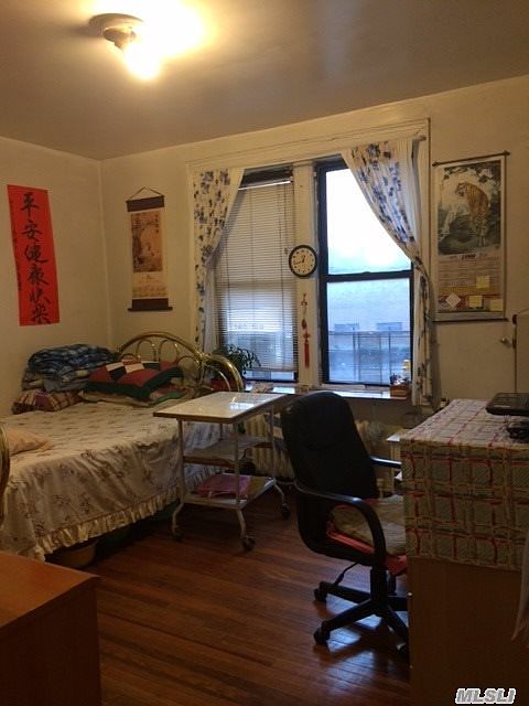 2nd image of 14030 Sanford Ave APT 2B