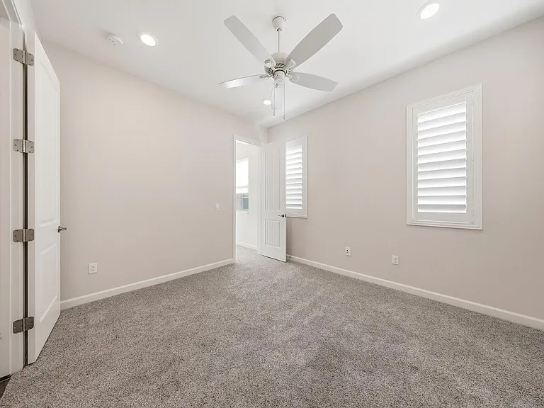4897 N 207th Ln — Photo 37