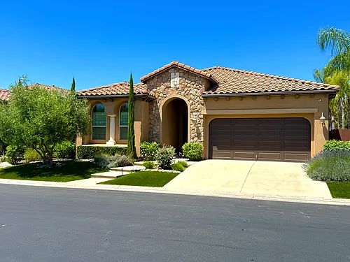 1524 E Via Estrella Dr Photo 1