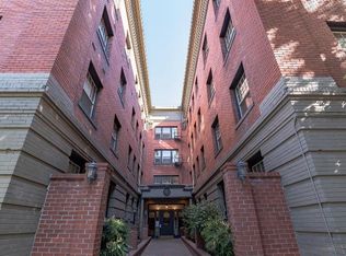 2109 NW Irving St UNIT B2, Portland, OR 97210