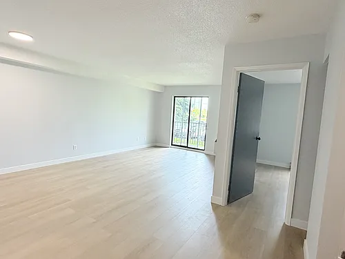 2950 Elsmere Ave #103 Photo 1 2950 Elsmere Ave #103 Photo 1