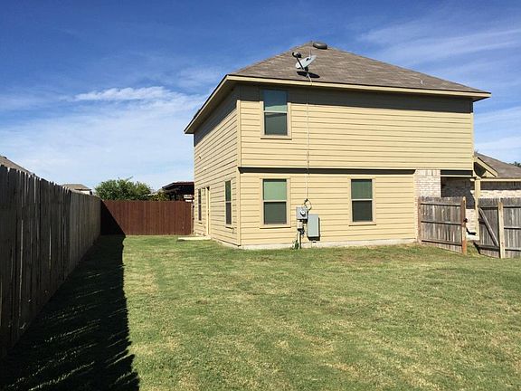3rd image of 6906 Heathers Pl