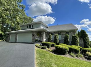 12 Longwood Way, Lemont, IL 60439